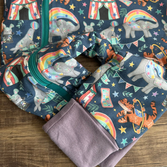 Long zip snug-all - circus fun - 18-24m - ready to post
