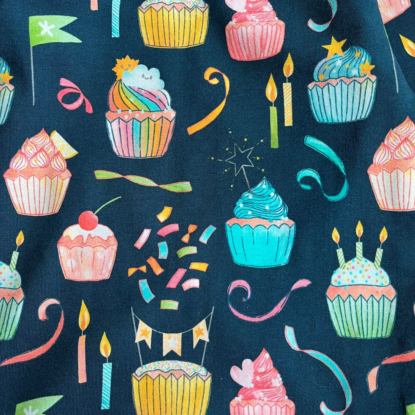 Cupcakes Bodysuit Vest - Cupcakes - 12-18m