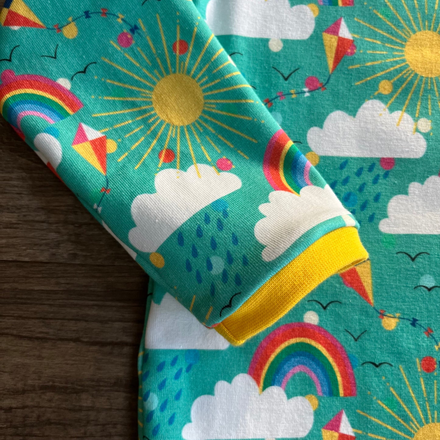Weather clouds- bodysuit vest 12-18m