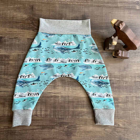 Diving with Friends - Harem Leggings - ready to post