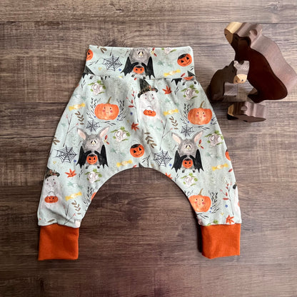 Halloween Friends - Harem Leggings - ready to post