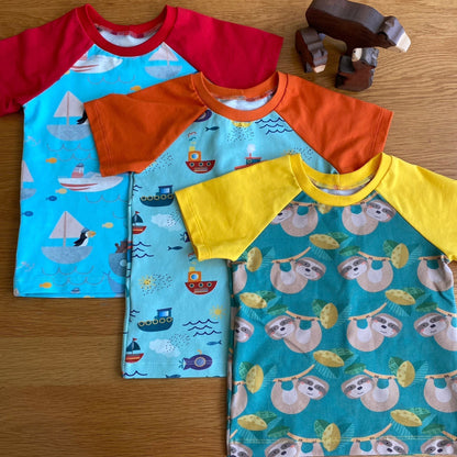 Festive Penguins - Short Sleeve T-Shirts