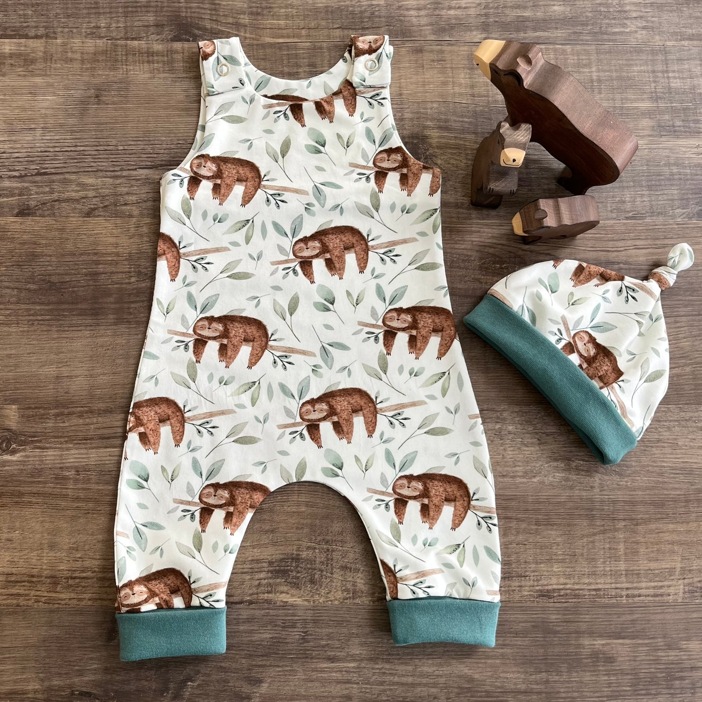 Harem Romper and knotted hats set - Sloths