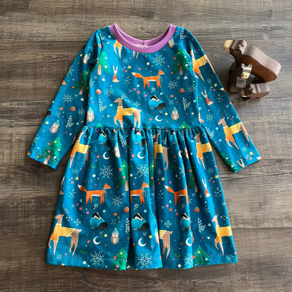 Christmas Friends - Everyday Dress - Ready To Post