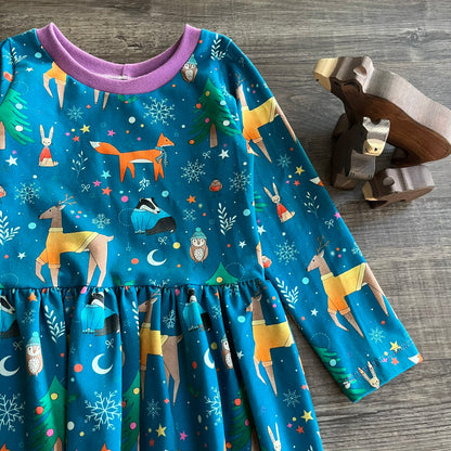Christmas Friends - Everyday Dress - Ready To Post