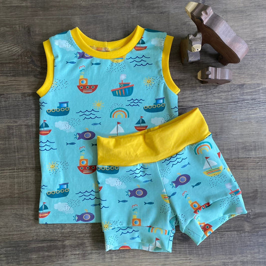 Christmas Friends - Blue - Shortie Shorts