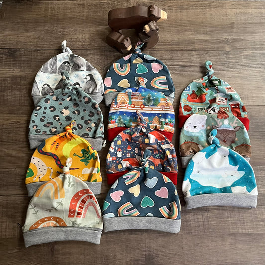 Knotted hats - 3-6m - Ready to Post