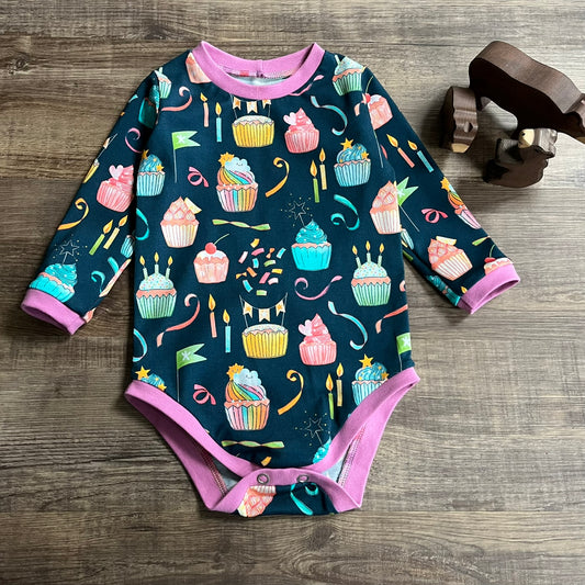 Cupcakes Bodysuit Vest - Cupcakes - 12-18m