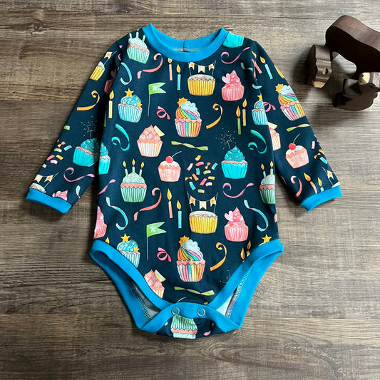 Cupcakes Bodysuit Vest - Cupcakes - 12-18m